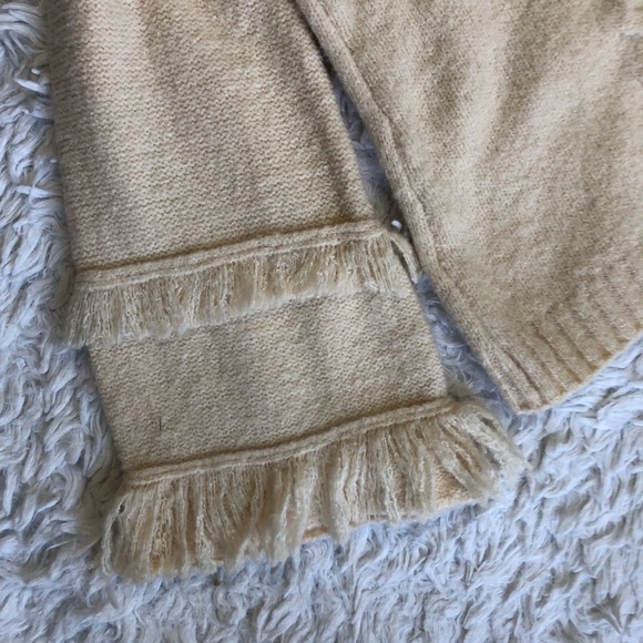 Wide Fringe Sleeve Cable Knit Sweater Large Cream - Picture 5 of 6